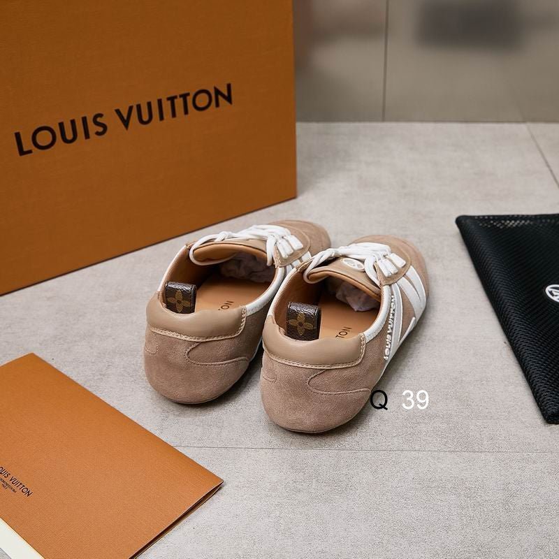 Baskets basses en daim