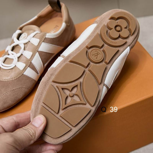 Baskets basses en daim