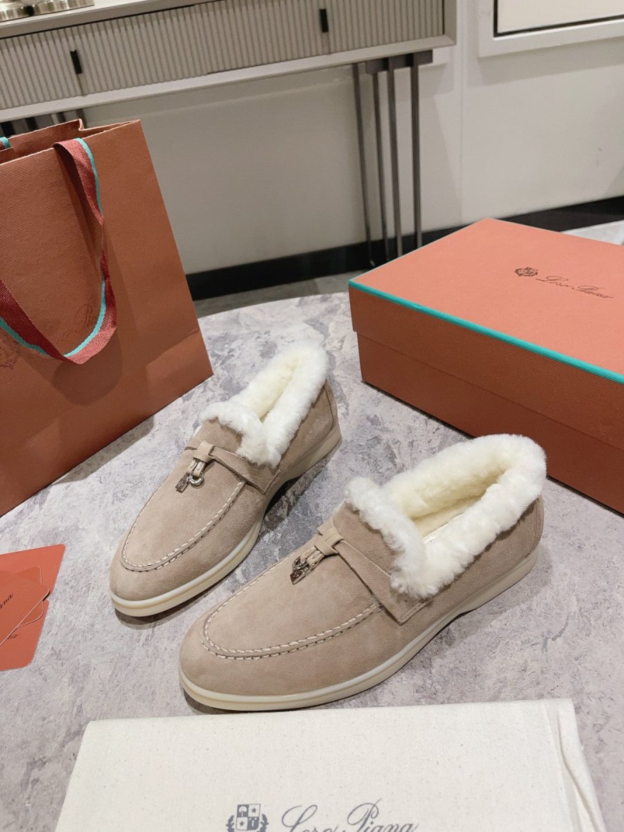 Mocassins en cuir à pampilles