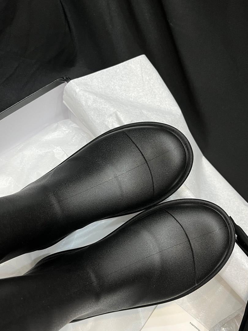 Bottes en caoutchouc virales