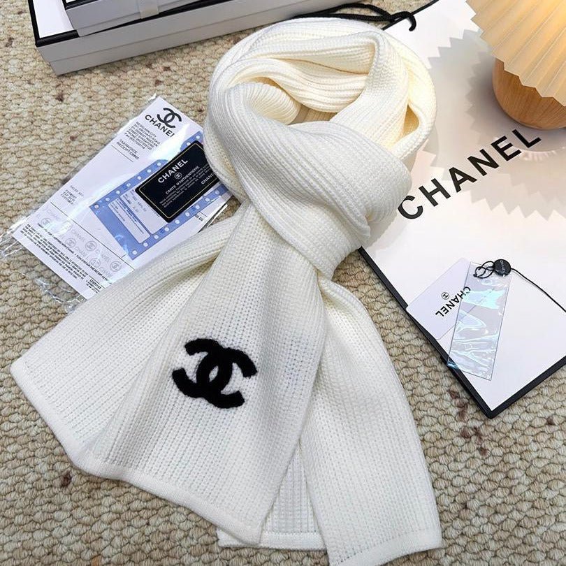CC White Scarf