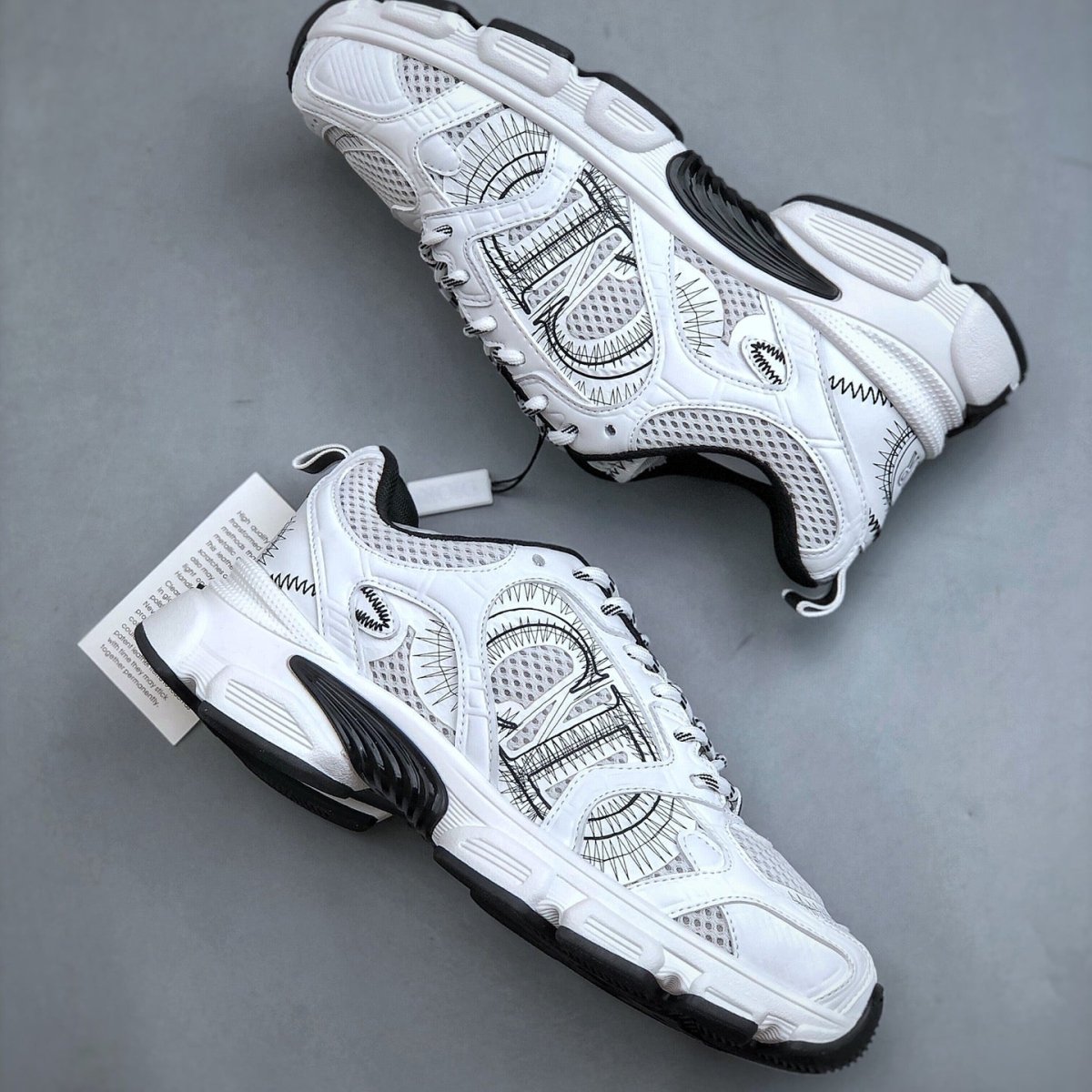 Baskets inspirées du chronographe