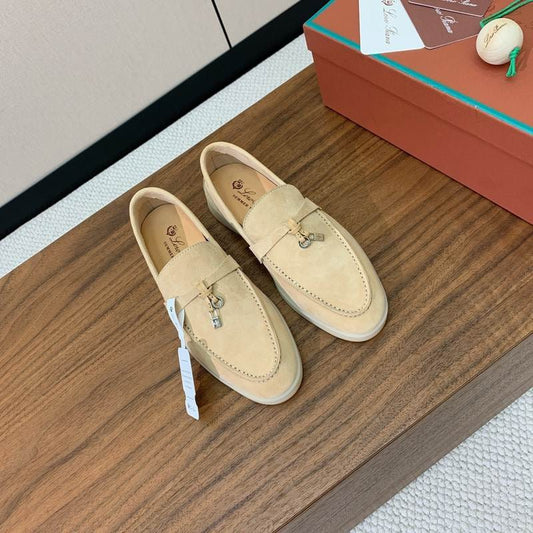 Mocassins en daim crème