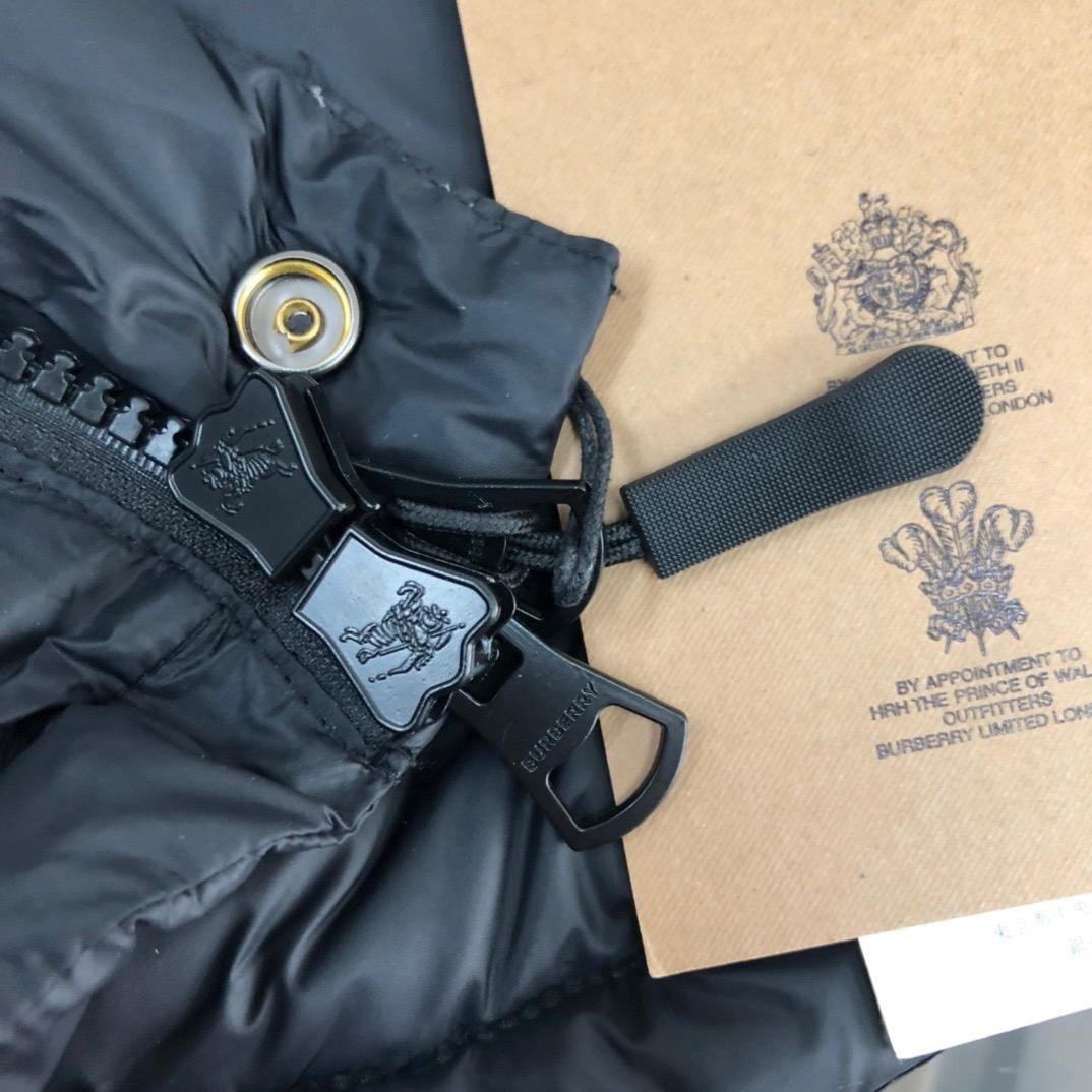 Détacher la doudoune d'oie