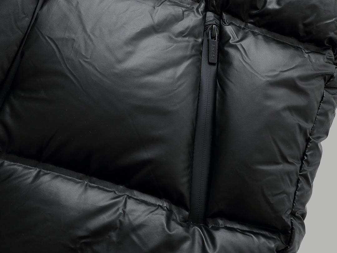 Gilet en duvet d'oie brillant