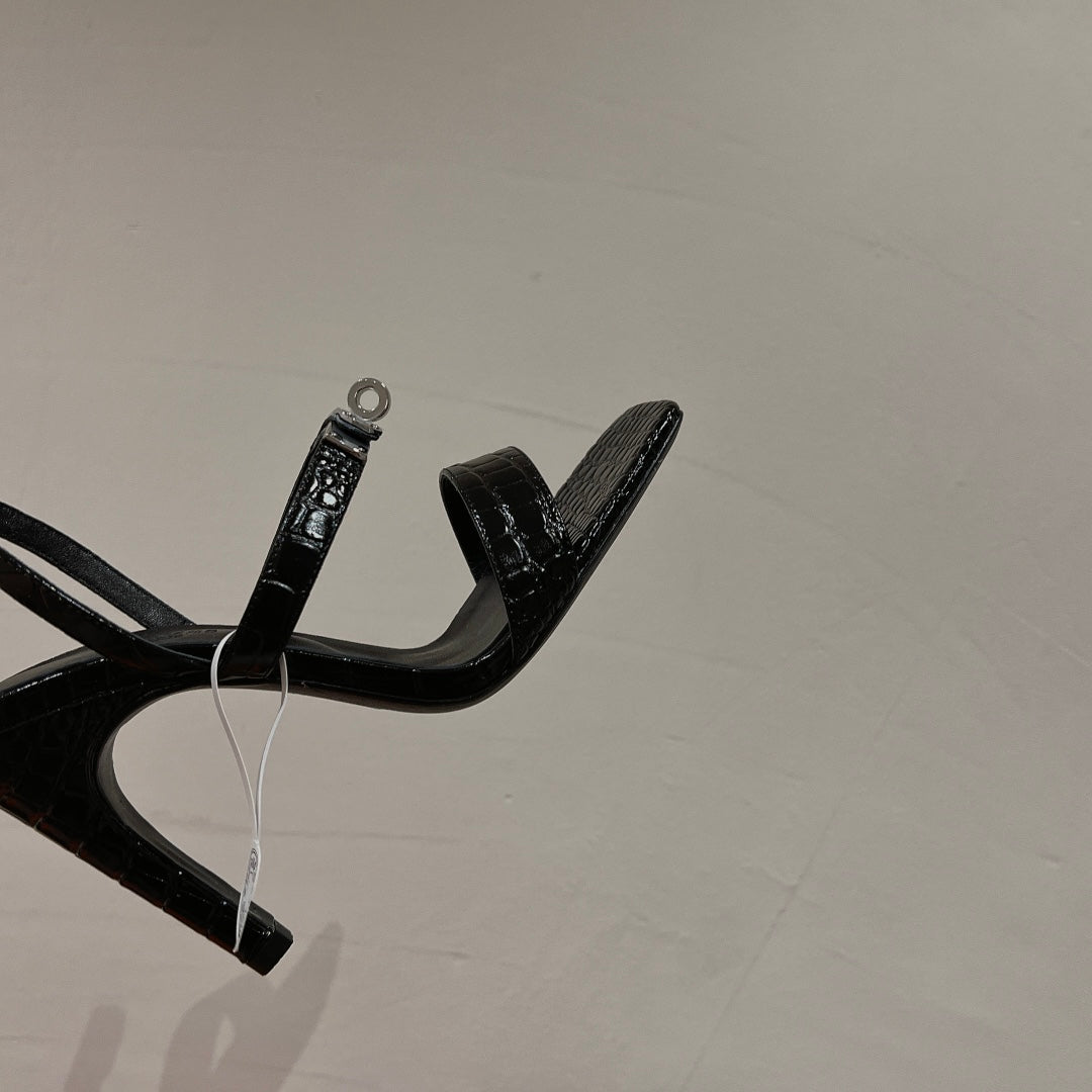 Sandales à boucle Kelly