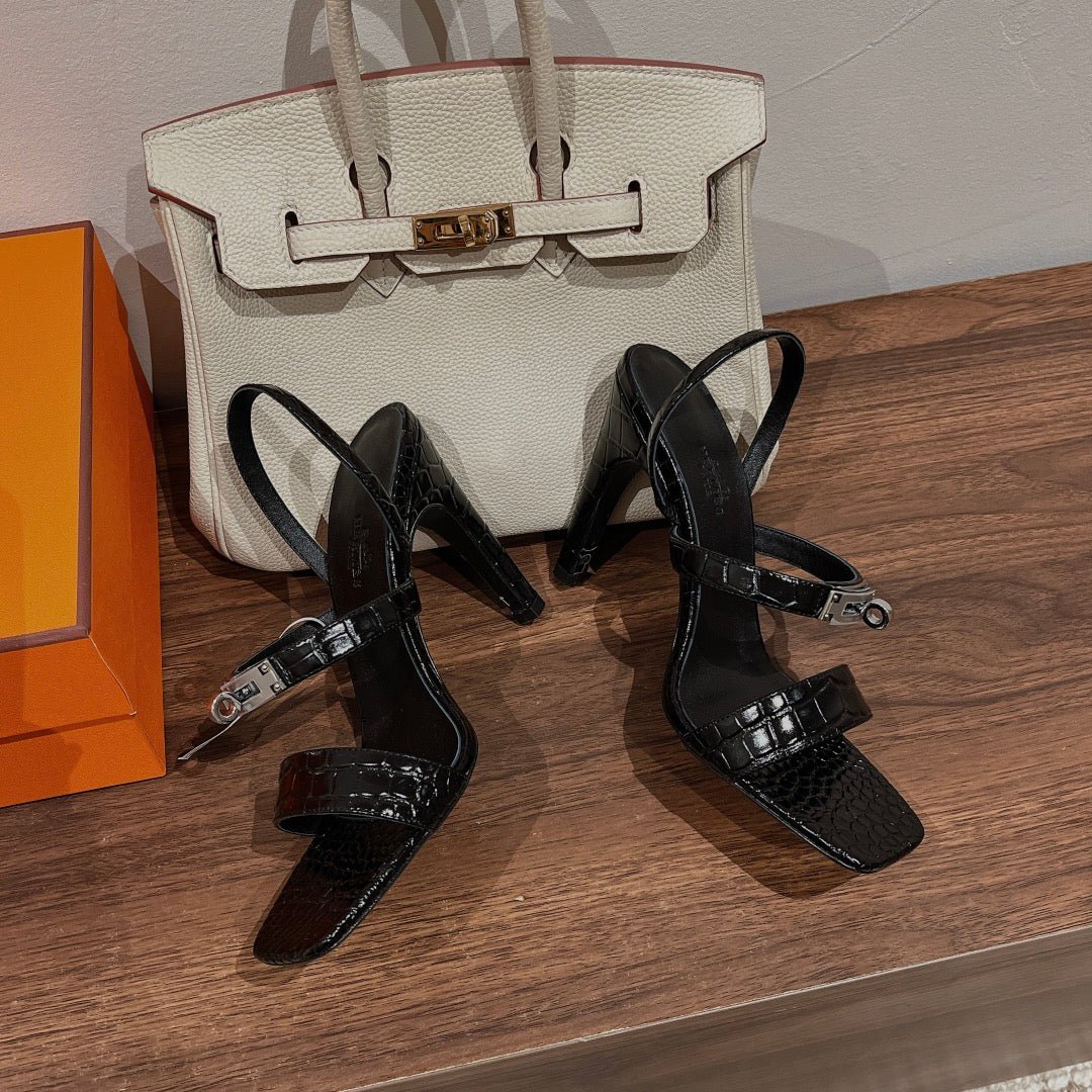 Sandales à boucle Kelly