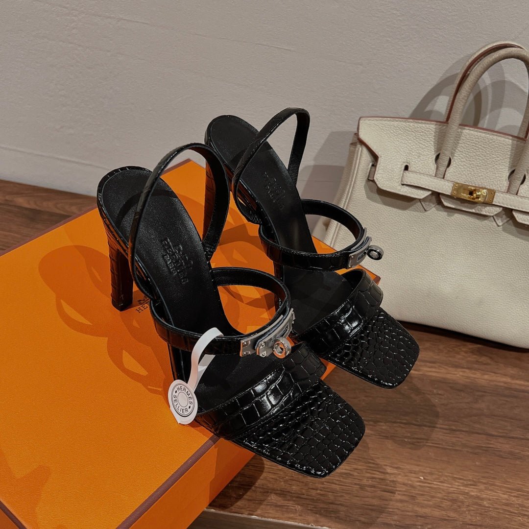 Sandales à boucle Kelly