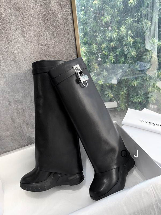 Bottes hautes à plateforme en cuir