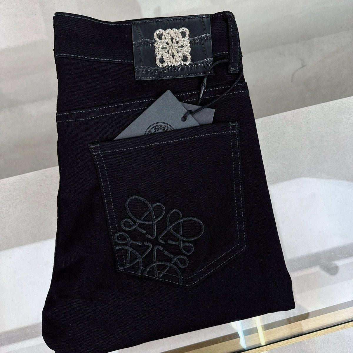 Jeans sur mesure haut de gamme pour hommes