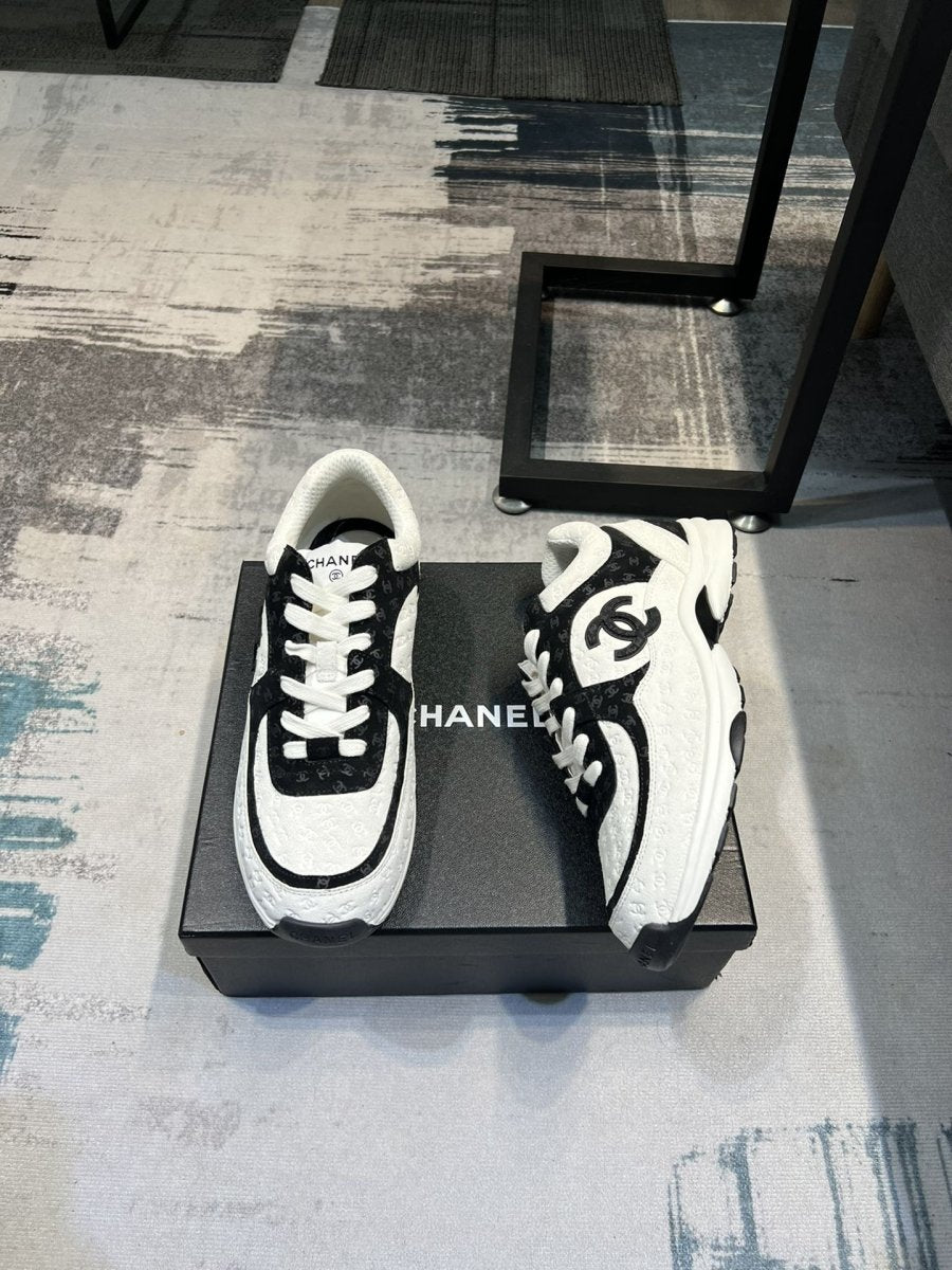 Baskets haut de gamme en daim et mesh