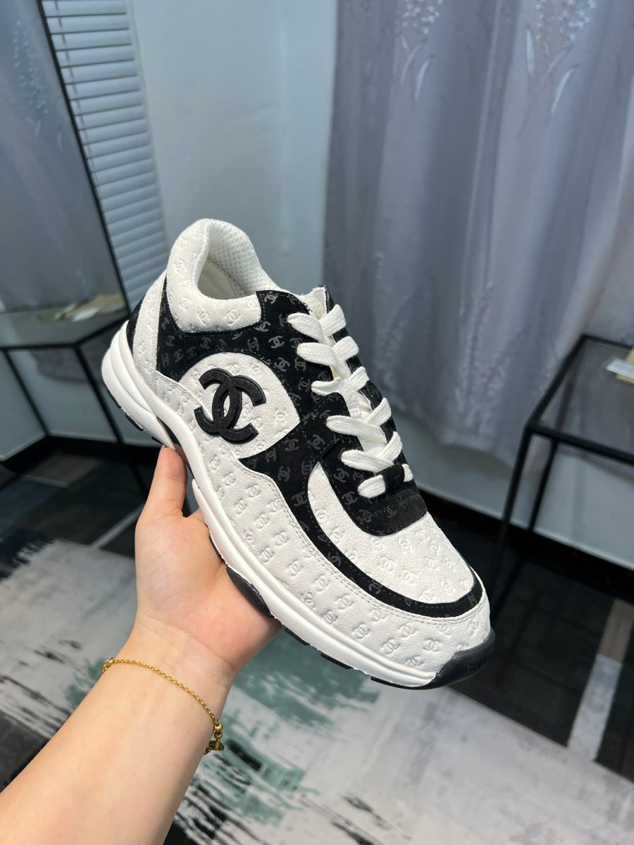 Baskets haut de gamme en daim et mesh