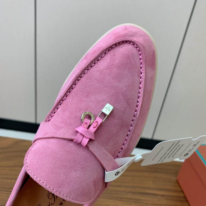 Mocassins en daim rose