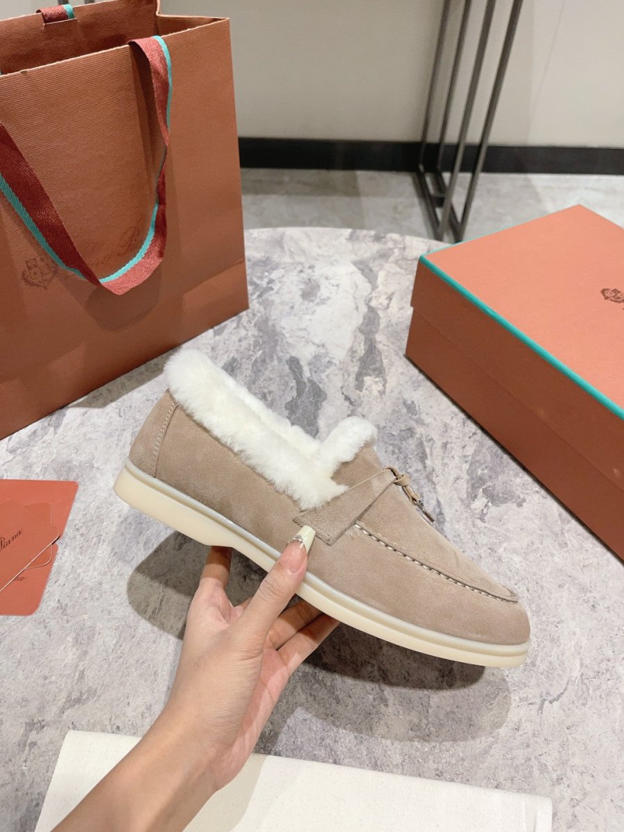 Mocassins en cuir à pampilles