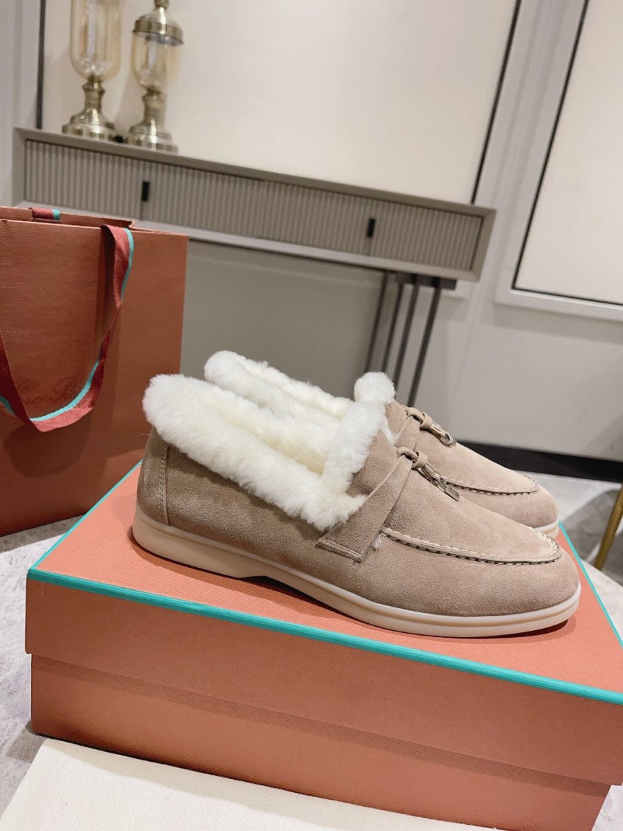 Mocassins en cuir à pampilles