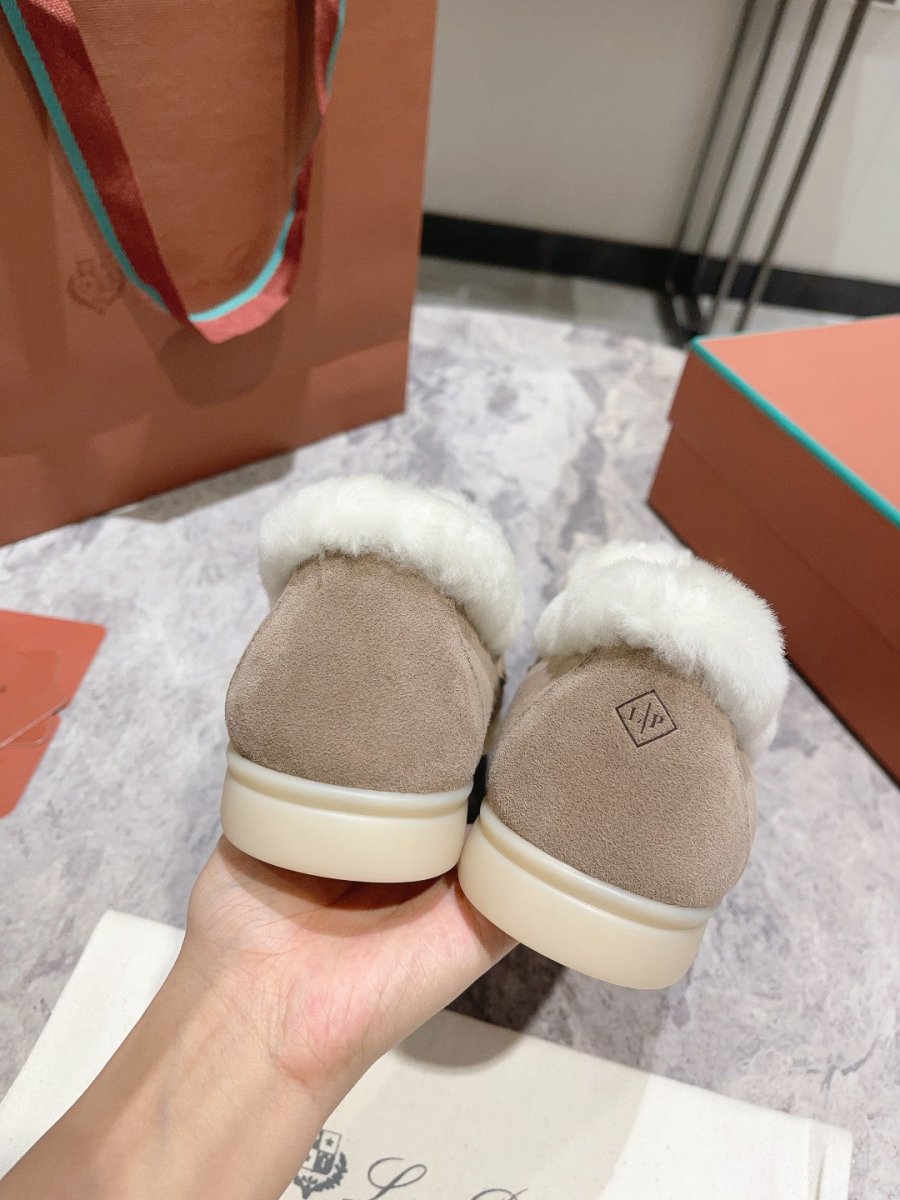 Mocassins en cuir à pampilles